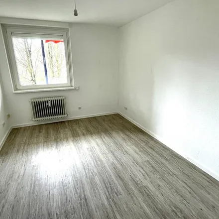 Rent this 3 bed apartment on Hermann-Löns-Straße 43 in 38448 Wolfsburg, Germany