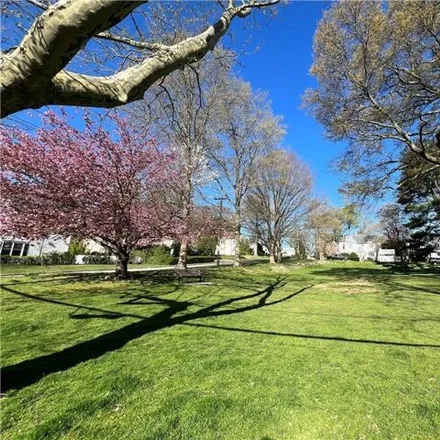 Image 2 - 193 Madison Road, Scarsdale Park, Village of Scarsdale, NY 10583, USA - House for rent