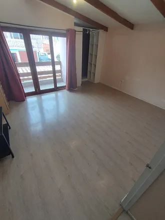 Rent this 3 bed house on Colegio ChileNorte in Moisès Zùñiga, 102 0759 Arica