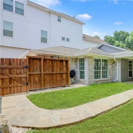 Buy this 3 bed house on 5454 Lacy Street in Houston, TX 77007