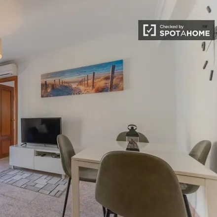 Rent this 3 bed apartment on Pistes d'esport in Carrer de Peris Brell, 46023 Valencia