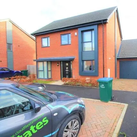 Rent this 3 bed house on unnamed road in Coventry, CV4 8EN
