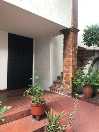 Buy this studio house on Cerrada del Pino 37 in Colonia Residencial Coyoacán, 04380 Mexico City