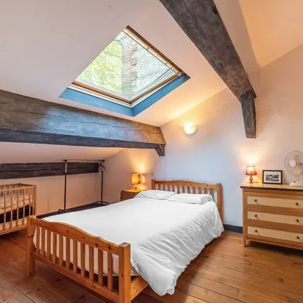 Rent this 4 bed townhouse on Saint-Nazaire in 4 Rue du Centre, 66570 Saint-Nazaire