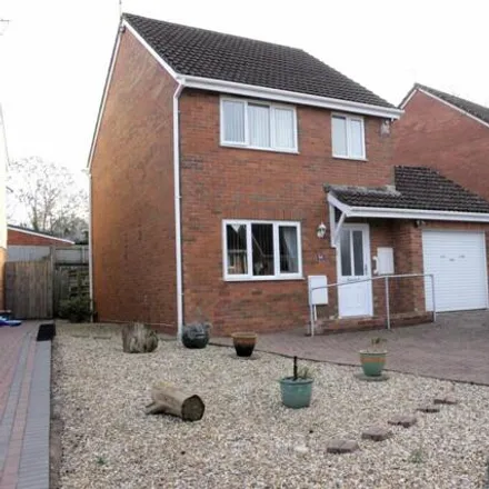 Buy this 3 bed house on 28 Church Meadow in Eglwys Brewis, CF61 2AT