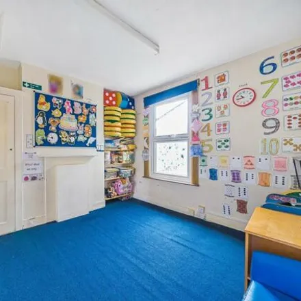 Image 6 - Clapton Girls' Academy, Laura Place, Lower Clapton, London, E5 0RB, United Kingdom - House for sale