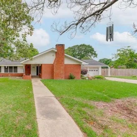 Buy this 4 bed house on 797 East Magnolia Street in Angleton, TX 77515