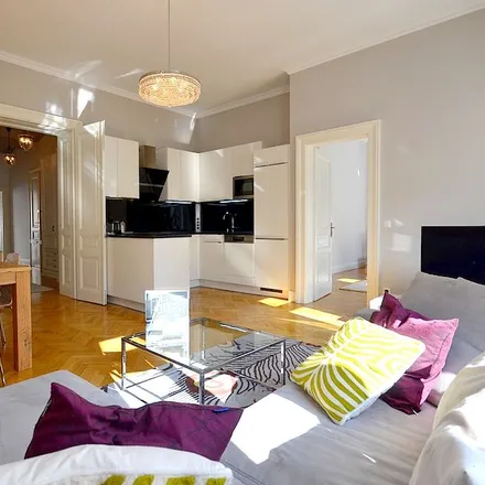Rent this 2 bed apartment on Pettenkofengasse 5 in 1030 Vienna, Austria