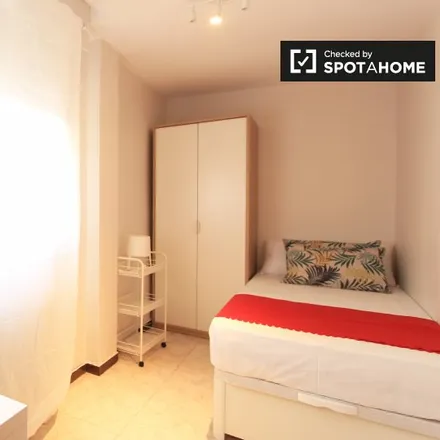 Rent this 6 bed room on Madrid in Volt Europa Spain, Calle de Ferrer del Río