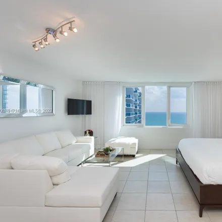 Image 2 - 1 Hotel South Beach, 24th Street, Miami Beach, FL 33140, USA - Condo for rent