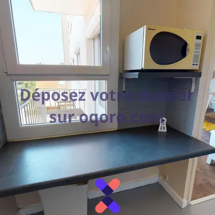 Rent this 3 bed apartment on 97 Boulevard Mansart in 21000 Dijon, France