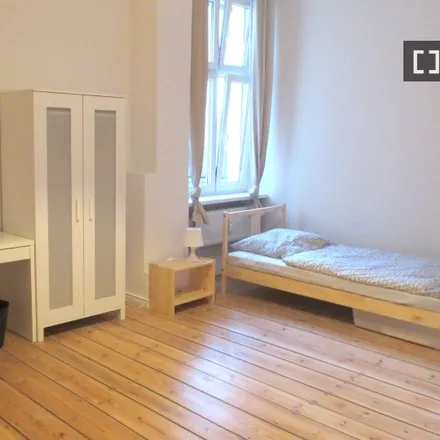 Rent this 6 bed room on U Reinickendorfer Straße in Müllerstraße, 13353 Berlin