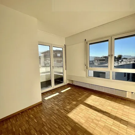 Image 6 - Vialetto, Corso San Gottardo 74, 6830 Chiasso, Switzerland - Apartment for rent