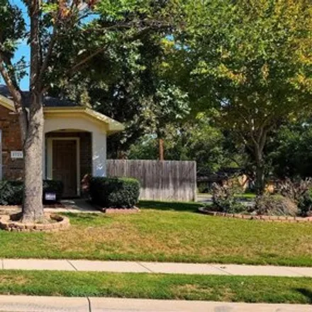 Buy this 4 bed house on 3725 Chapin Court in Fort Worth, TX 76116