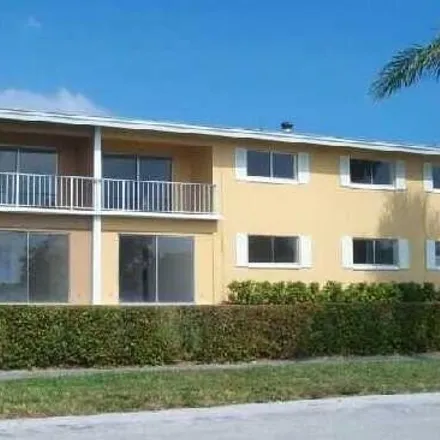 Buy this 2 bed condo on 1563 Crescent Circle in Lake Park, Palm Beach County
