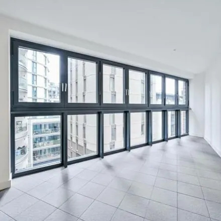 Image 1 - District Court, 26 Commercial Road, London, E1 1FE, United Kingdom - Apartment for sale