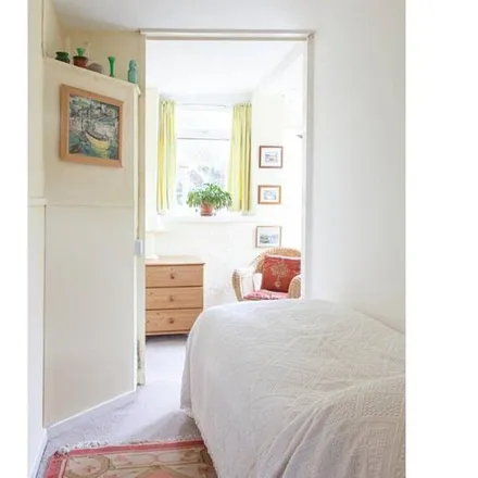 Rent this 3 bed duplex on Tintagel in PL34 0EN, United Kingdom