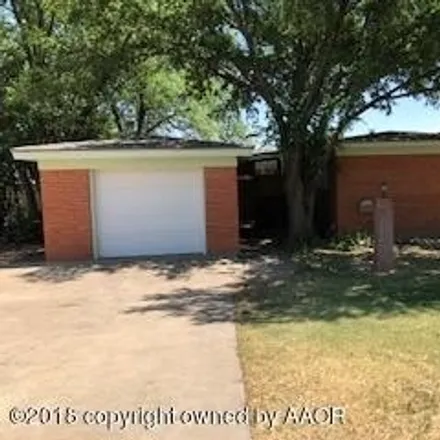 Rent this 3 bed house on 1901 South Goliad Street in Amarillo, TX 79106