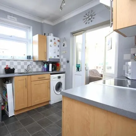 Image 4 - Lincoln Road, Bournemouth, Christchurch and Poole, BH12 2HT, United Kingdom - House for sale