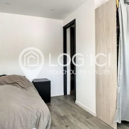 Rent this 2 bed apartment on Véloroute du Piémont Pyrénéen in 64140 Billère, France