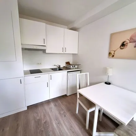 Rent this 1 bed apartment on Rue Alphonse Renard - Alphonse Renardstraat 85 in 1180 Uccle - Ukkel, Belgium