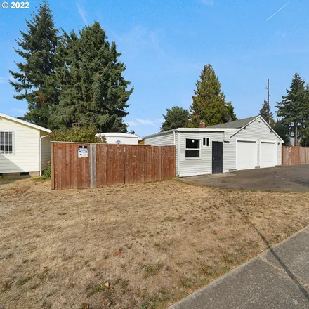 Buy this 3 bed house on 1751 Southeast 162nd Avenue in Portland, OR 97233