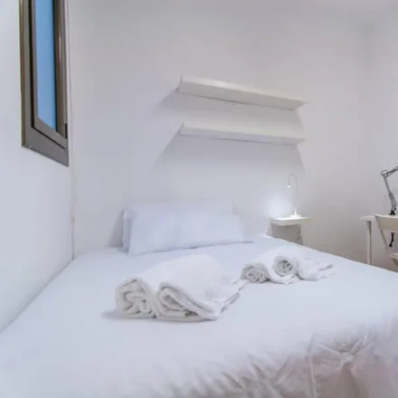 Rent this 1studio room on Carrer de Balmes in 109, 08001 Barcelona