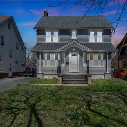 Buy this 4 bed house on 3291 Berkshire Road in Cleveland Heights, OH 44118