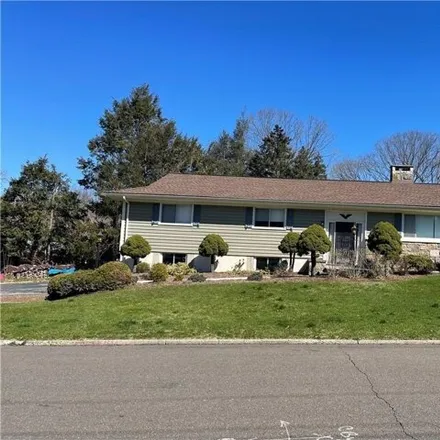Rent this 3 bed house on 280 Oak Ridge Road in Stratford, CT 06614