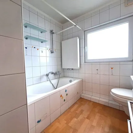 Rent this 4 bed apartment on Bremer Straße in 21077 Hamburg, Germany