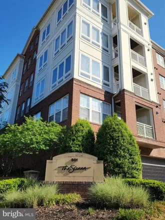 Rent this 2 bed condo on The Sierra in 801 South Greenbrier Street, Arlington