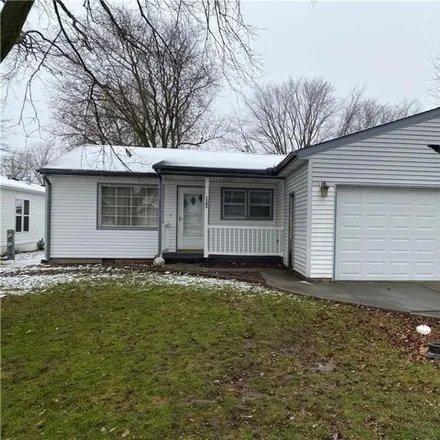 Buy this 2 bed house on 1300 West Haydon Street in Sullivan, IL 61951