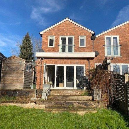 Rent this 3 bed house on Lagham Road in South Godstone, RH9 8HE