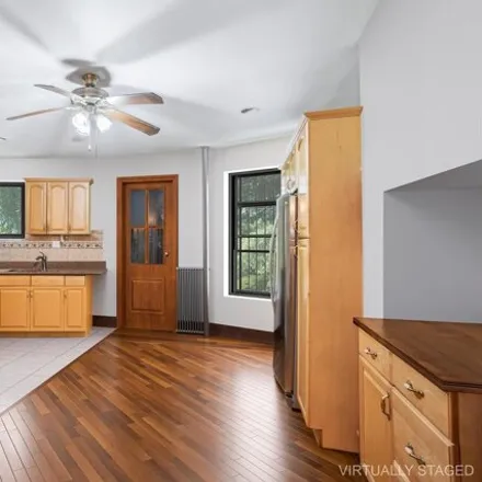 Image 6 - 207 West 122nd Street, New York, NY 10027, USA - Townhouse for sale