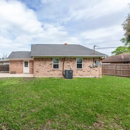 Image 3 - 9498 Guy Circle, Beaumont, TX 77707, USA - House for sale