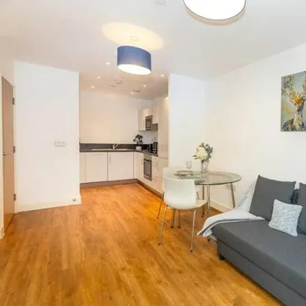 Image 6 - Connaught Heights, Booth Road, London, E16 2FT, United Kingdom - Apartment for rent