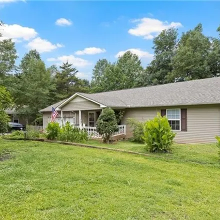 Buy this 3 bed house on 226 Orchard Ln in Seneca, South Carolina