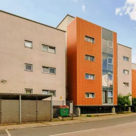 Image 5 - 110 Hermit Road, London, E16 4LF, United Kingdom - Apartment for rent