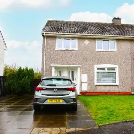 Buy this 3 bed duplex on Quebec Drive in East Kilbride, G75 8AZ