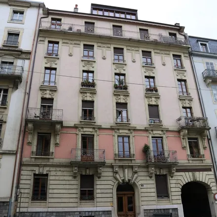 Rent this 3 bed apartment on Route de Frontenex 44 in 1207 Geneva, Switzerland