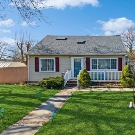 Buy this 4 bed house on 308 Muncy Street in Village of Lindenhurst, NY 11757