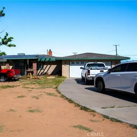 Buy this 4 bed house on 14342 Pawnee Road in Apple Valley, CA 92307