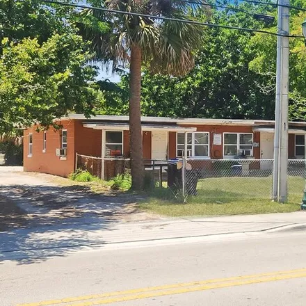 Buy this 4 bed house on 373 North 13th Street in Fort Pierce, FL 34950