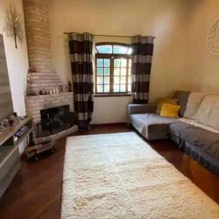 Buy this 2 bed house on Rua Claúdio Manuel Costa in Parque Miguel Mirizola, Cotia - SP