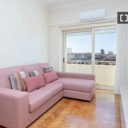 Rent this 3 bed apartment on Mirone - Cachorrinhos do Morro in Avenida da República 376, 4430-329 Vila Nova de Gaia
