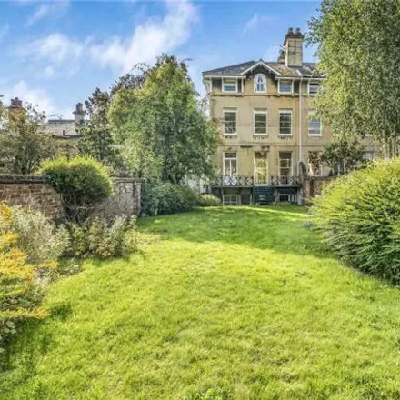 Buy this 6 bed duplex on 39 Park Town in Central North Oxford, Oxford