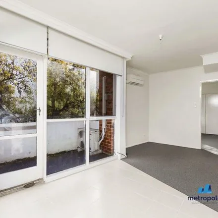 Image 2 - Wave Street, Elwood VIC 3184, Australia - Apartment for rent