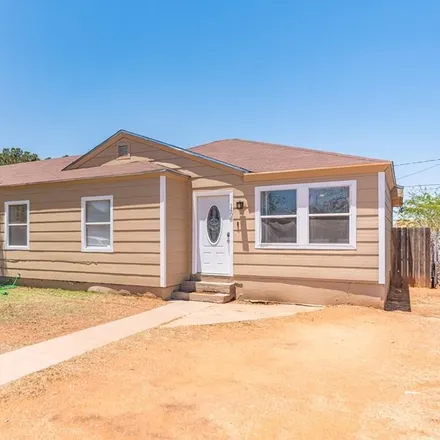 Buy this 3 bed house on 1408 West Kentucky Avenue in Midland, TX 79701