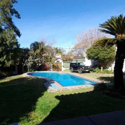 Buy this 5 bed house on Avenida Amenedo 739 in Adrogué, Argentina