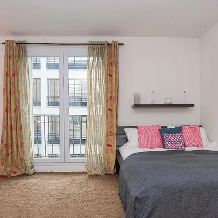 Image 2 - 18 Rue Brunel, 75017 Paris, France - Apartment for rent